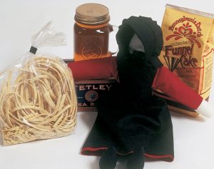 Miller's Lobby Gift Shop - Amish Dolls